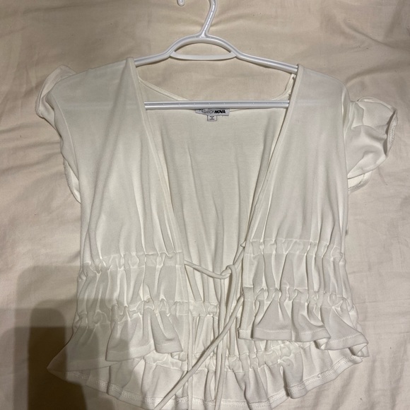 Fashion Nova white tie knot top. - Picture 2 of 3